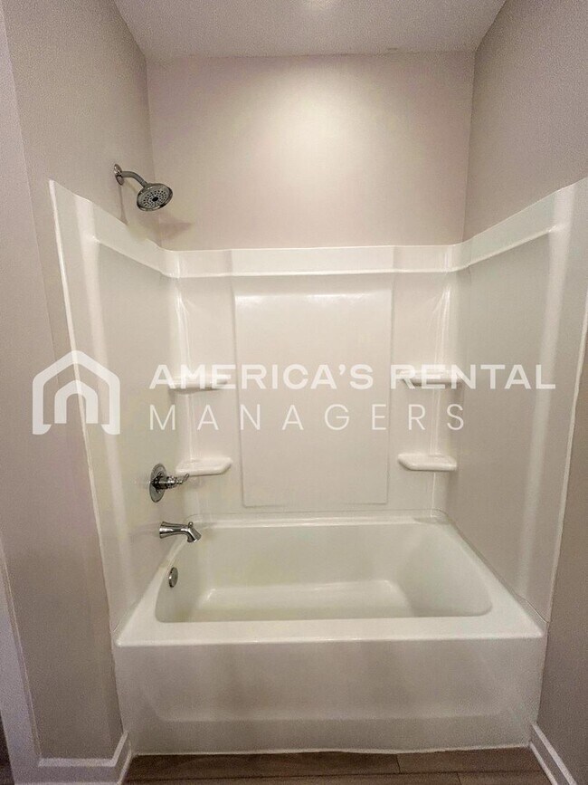 Building Photo - MOVE IN SPECIAL!!! - Roomy Home for Rent in Cullman, AL…6 Foot Privacy Fence. AVAILABLE NOW!! - S...