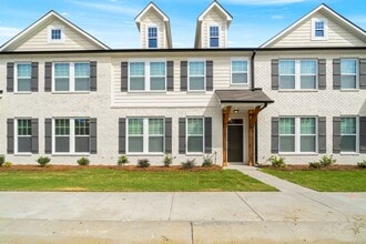 Building Photo - Brand New Construction Luxury Townhome in Pineville
