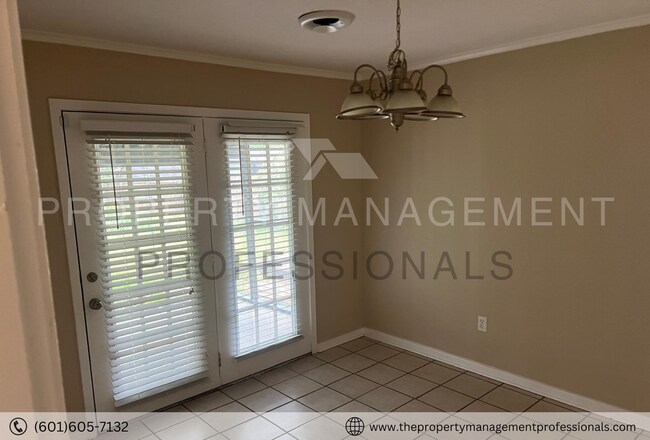 Building Photo - 1258 Deerfield Ln