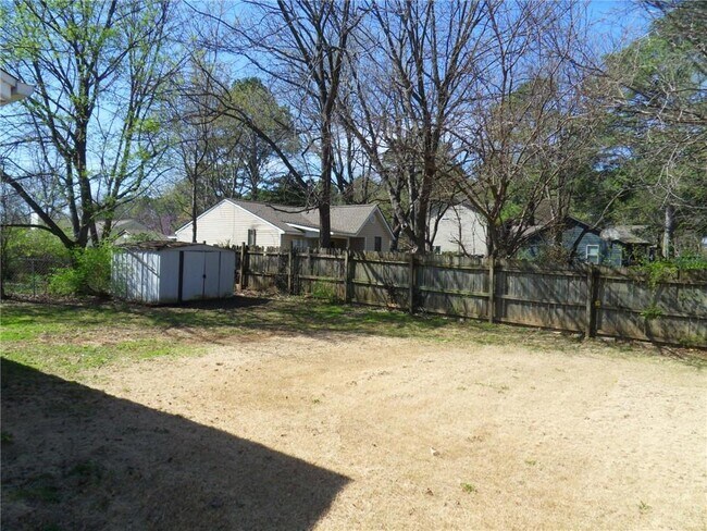 Building Photo - 2937 N Fiesta Dr