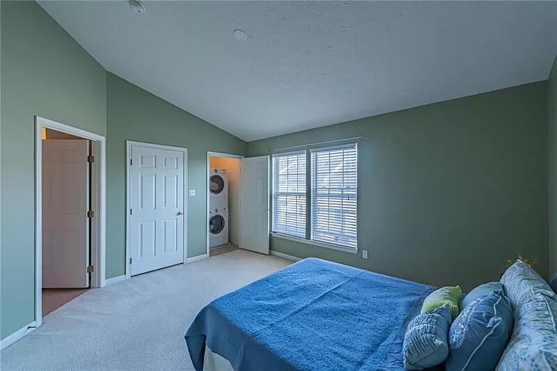 Building Photo - 4019 Village Run Rd