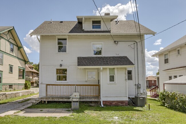 Building Photo - 4156 Cuming St