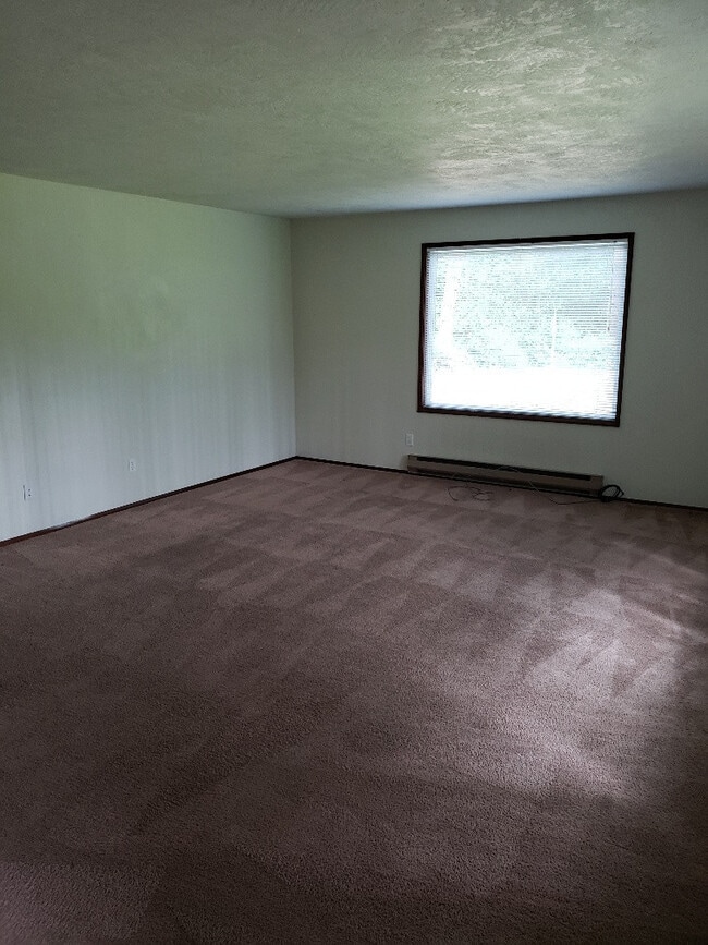 Building Photo - STATUS: PENDING APPLICATION- | R35 |$1895....