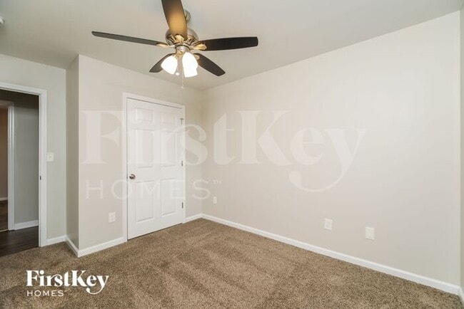 Building Photo - 5531 Buskirk Ave