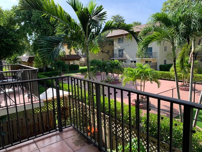 Building Photo - 8650 SW 109th Ave