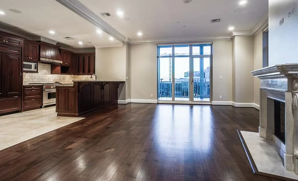 Building Photo - 2555 N Pearl St