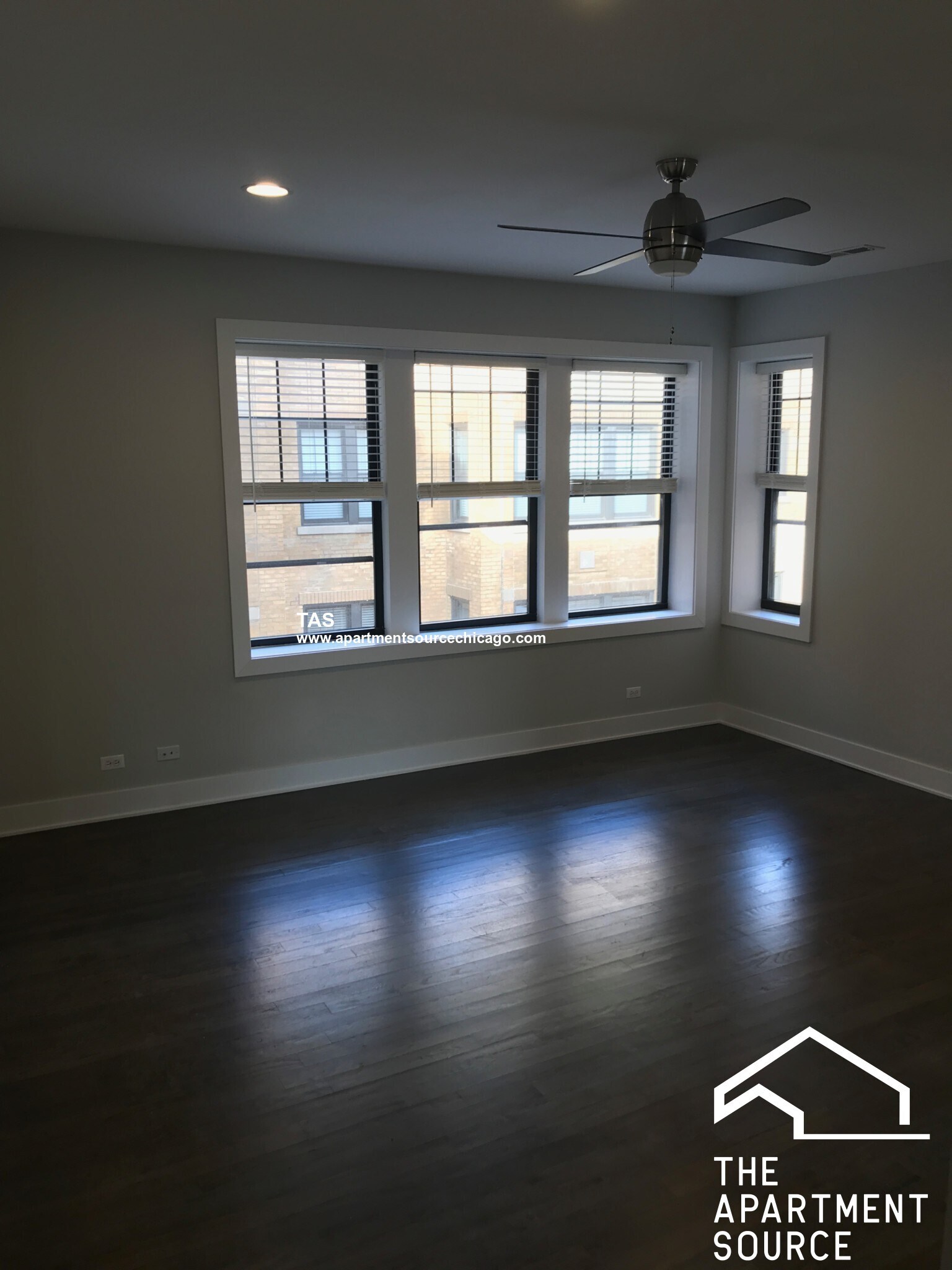 Building Photo - 2620 N Rockwell St