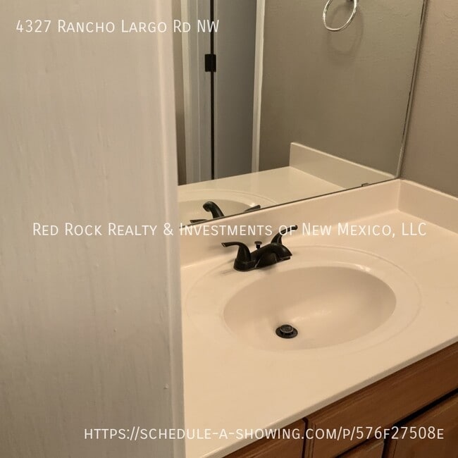 Building Photo - 4327 Rancho Largo Rd NW