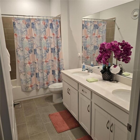 Building Photo - 33259 Country House Dr