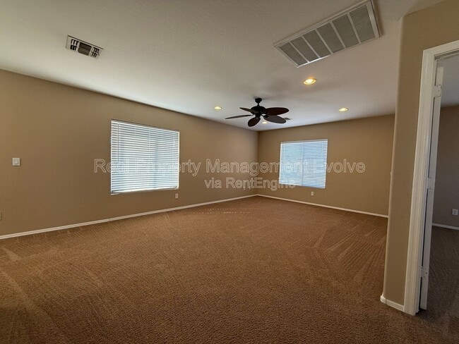 Building Photo - 8 N 226th Cir