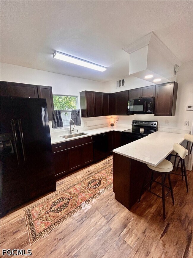 Building Photo - 2590 First St