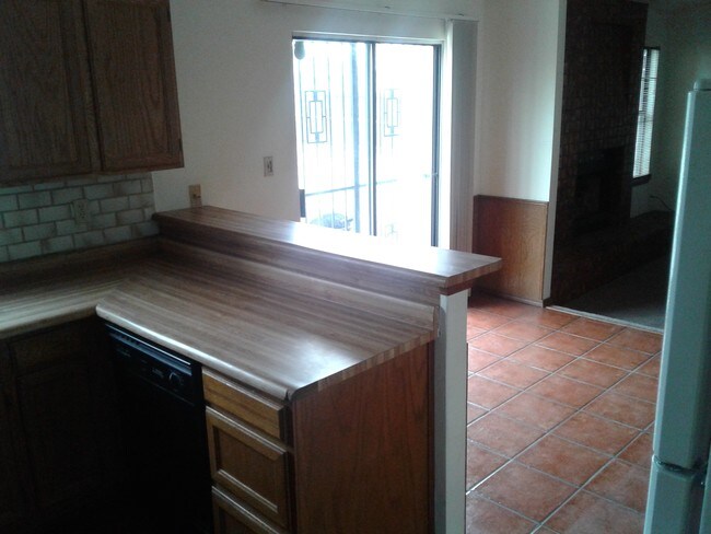 Building Photo - 5609 Wingate Ave NW