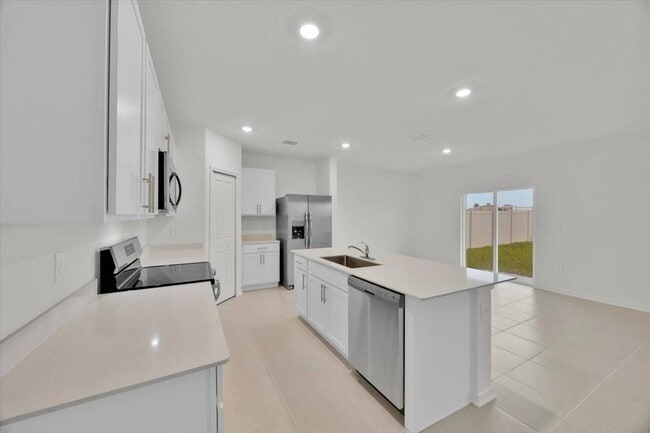 Building Photo - 3511 Kimbrough Dr