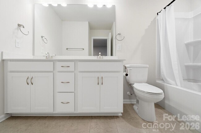 Building Photo - 14862 Tamarack Drive