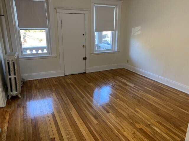 Building Photo - 8 Egremont Rd