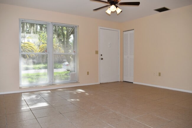 Primary Photo - Beautiful home!