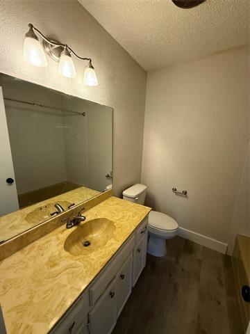 Building Photo - 2409 Caprice Ave