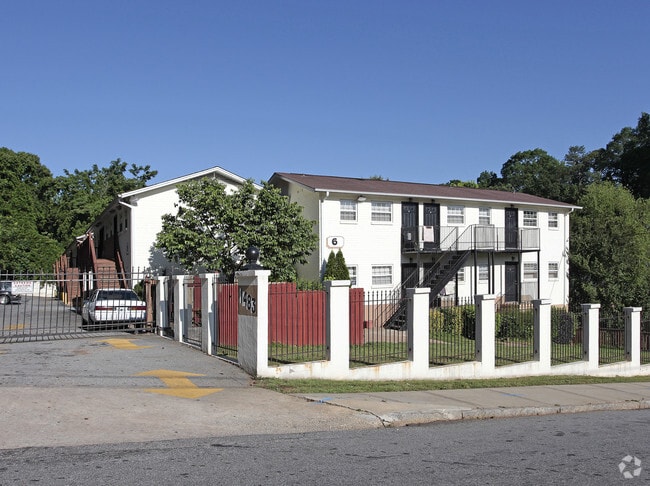 Building Photo - Manor III Apartments