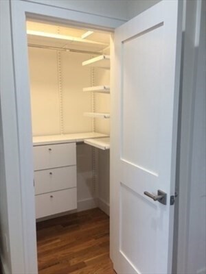 Building Photo - 65 Burbank St