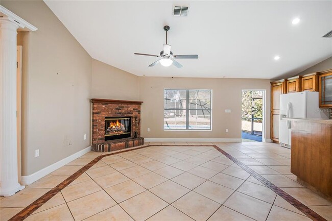 Building Photo - 1503 Lund Ave