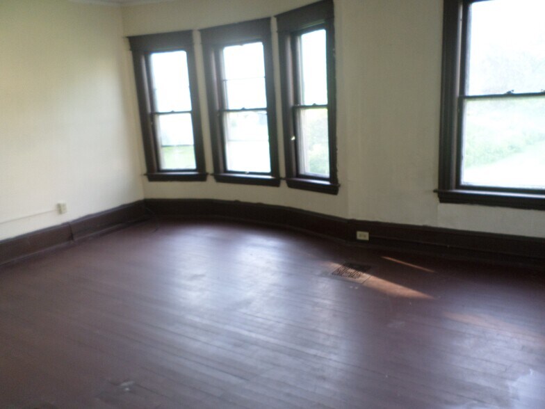 Building Photo - 20 Fletcher Pl