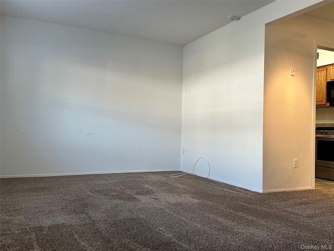 Building Photo - 88 Bailey Ct