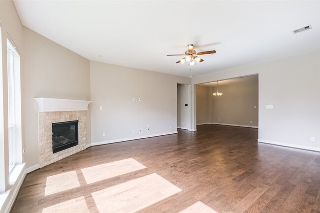 Building Photo - 11206 Copper Shrs Ln