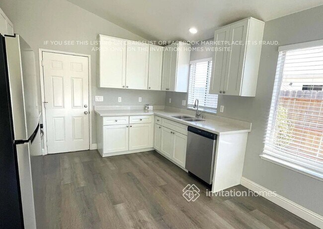 Building Photo - 1182 Park Heights Dr