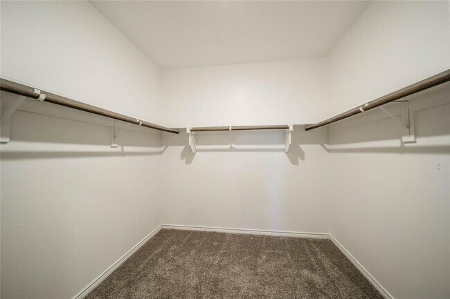 Building Photo - Elegant 4-bedroom 4-bath in McKinney