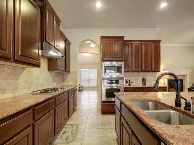 Building Photo - 7309 Jaborandi Dr