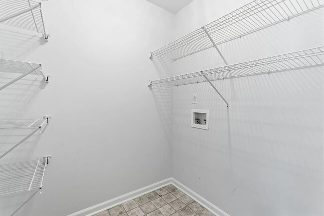 Building Photo - Waywood Drive