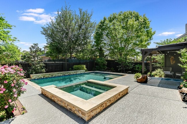 Building Photo - 2417 Turtle Mountain Bend