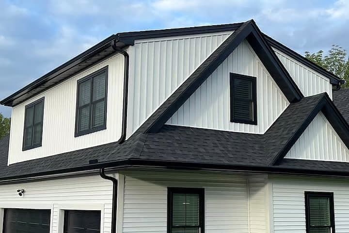 Building Photo - 222 Brookview Dr