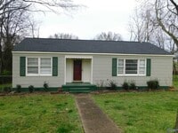 Building Photo - 508 Forrest Cir NE