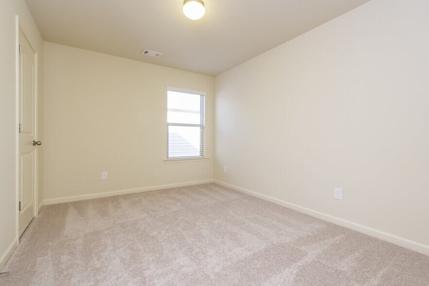 Building Photo - 231 Jefferson Ave