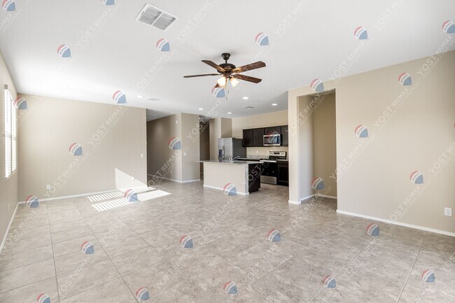 Building Photo - 1057 W Avalon Canyon Dr