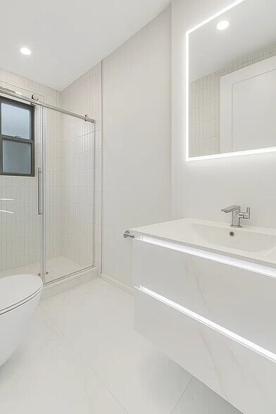 Building Photo - 19 Wyckoff St