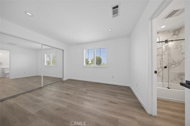 Building Photo - 14827 Dearborn St