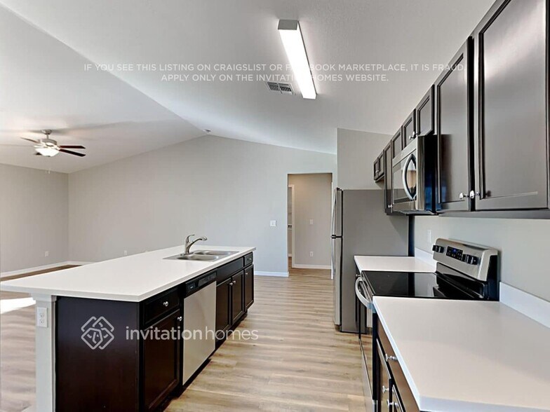 Building Photo - 22473 La Guardia Ave