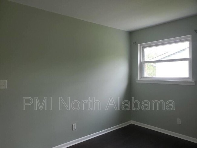 Building Photo - 3935 Mccalley Pl SW