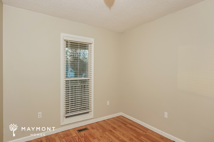 Building Photo - 107 Norfolk Cir