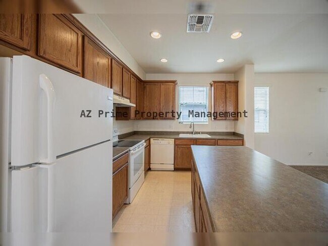 Building Photo - 2032 N 78th Glen