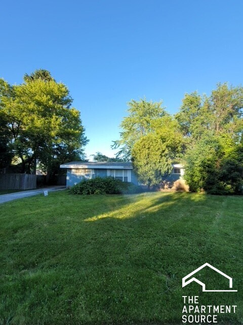 Building Photo - 1227 Wood Ave