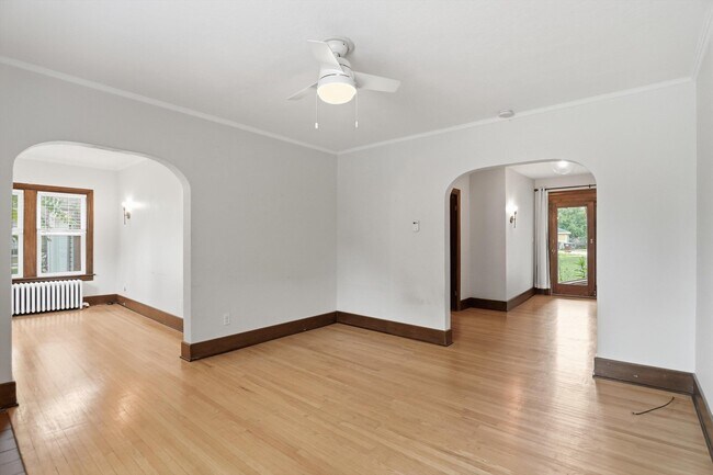 Building Photo - 707 Harrison St