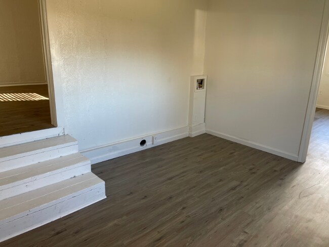 Building Photo - 336 Avenue H