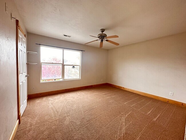Building Photo - Great Lehi home Available Soon!