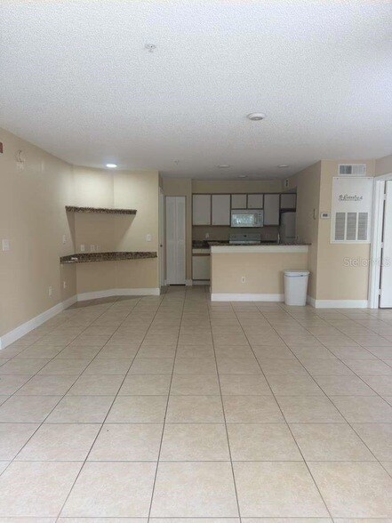 Building Photo - 2208 Antigua Pl