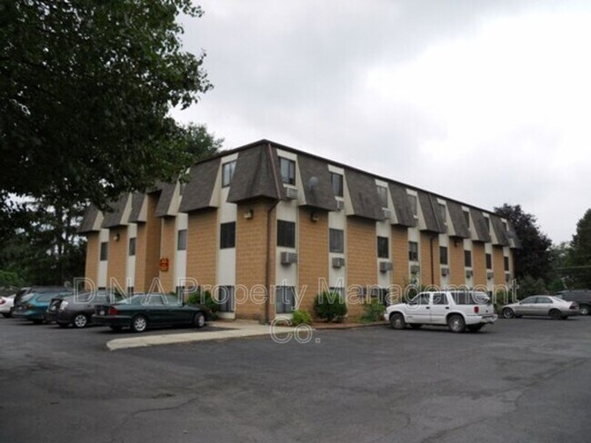 Primary Photo - 415 King St