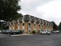 Building Photo - 415 King St