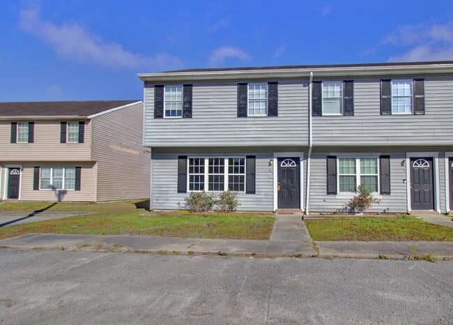 Primary Photo - 1100-113A Pineland Ave